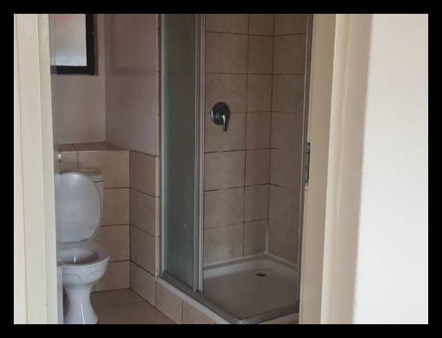 1 BEDROOM APARTMENT FOR SALE IN BRAAMFONTEIN WERF